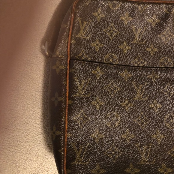 Louis Vuitton Marceau Messenger Crossbody Bag - Picture 5 of 15
